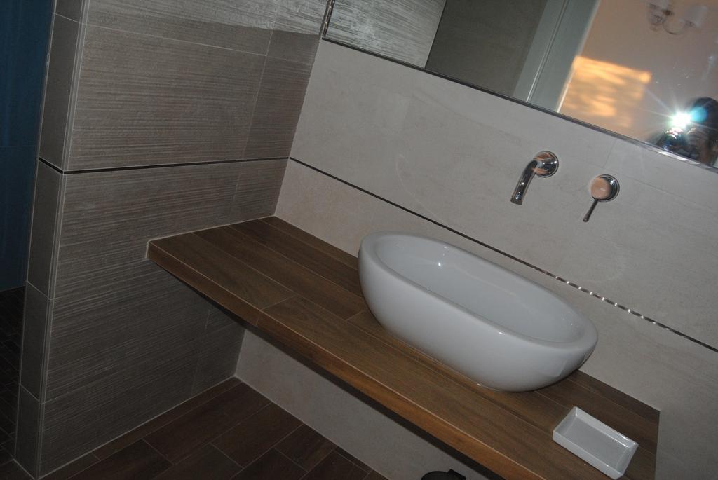 B&B La Gatta Sul Tetto Borgo san Donato  Phòng bức ảnh